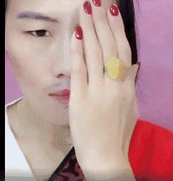 刘嘉玲最年轻的样子,刘嘉玲易容术真实身份