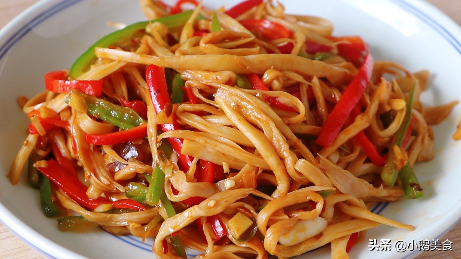 烙饼又软又不硬的做法,烙饼又干又硬的原因