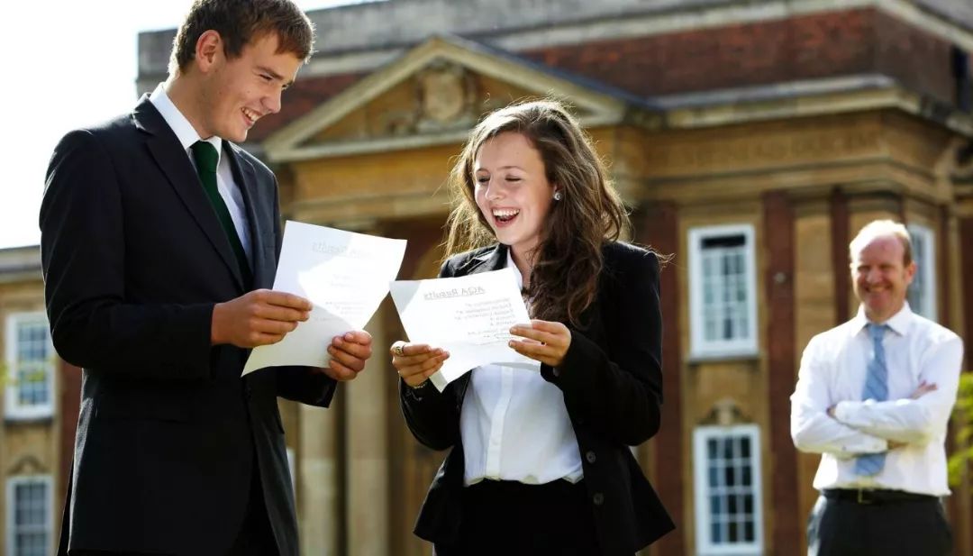浼︽暒鐨囧澶у瀛﹂櫌浠嬬粛,浼︽暒鐨囧澶у