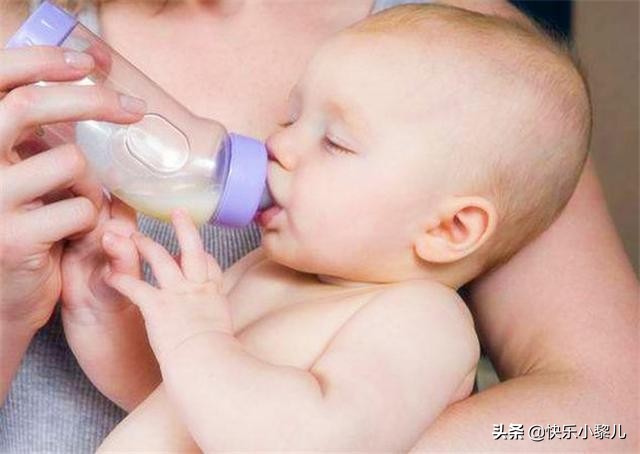 1月以内奶粉喂养的正确方法,新生儿奶粉正确喂养方式
