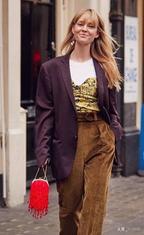 不对称性的珍珠耳环,宋慧乔同款双珠珍珠耳环