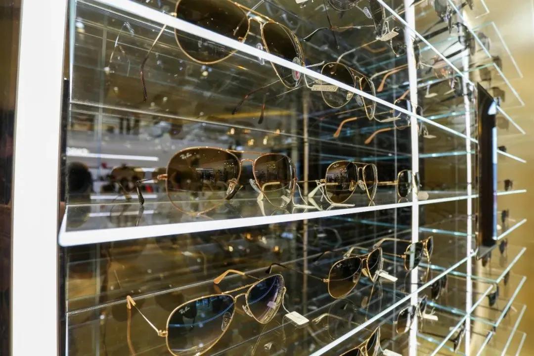 打卡最红地标北京百货大楼,北京免税店落户地点