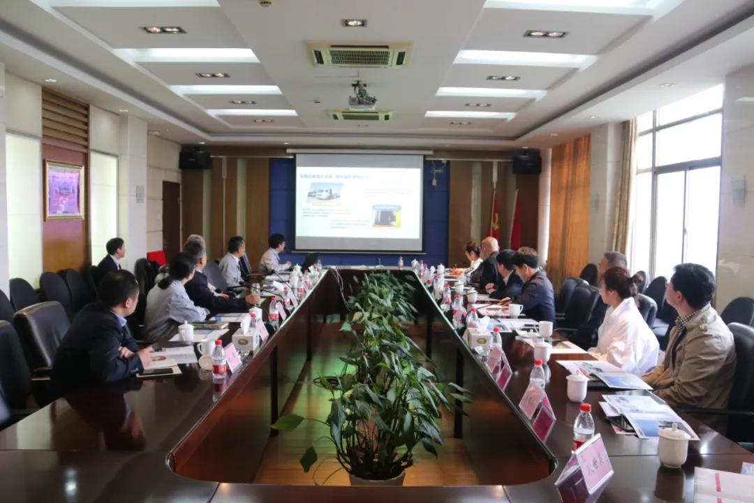 携手共推绿色物流发展汉马科技与沧兴控股签署战略合作协议