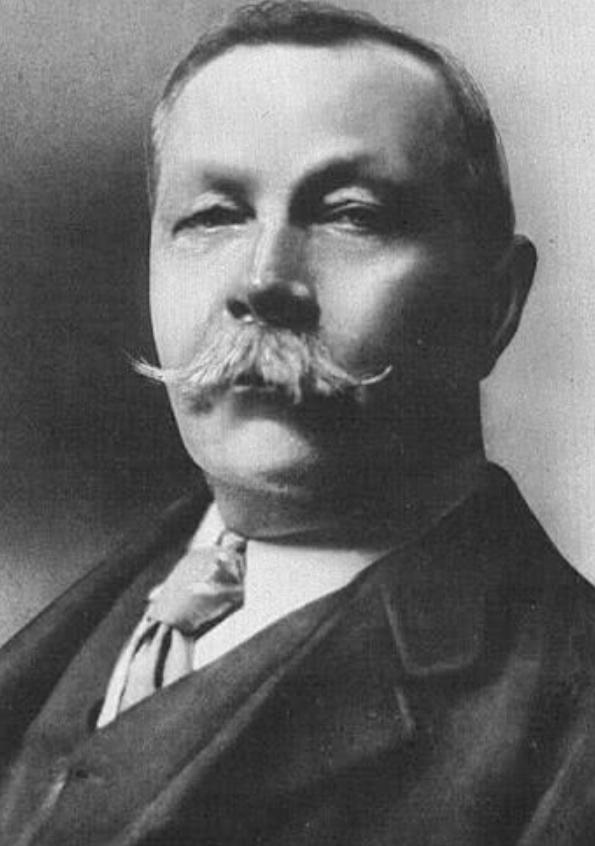 英国女子假扮11岁少女,英国女人假扮11岁少女