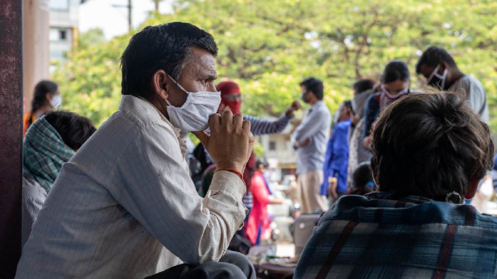 周薪280元!世界足坛最惨外援出炉,被困印度2个月,流落街头乞讨