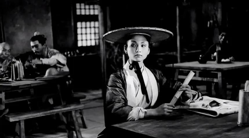 53张照片欣赏,这32张照片惊艳了历史温暖了岁月