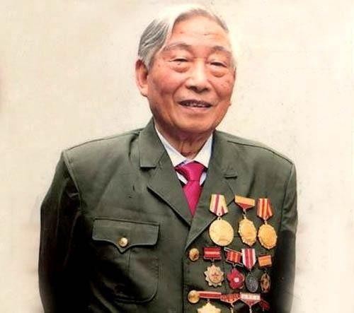 四川一小偷入室盗窃被老板吓到,四川一小偷入室盗窃主人刚好回来