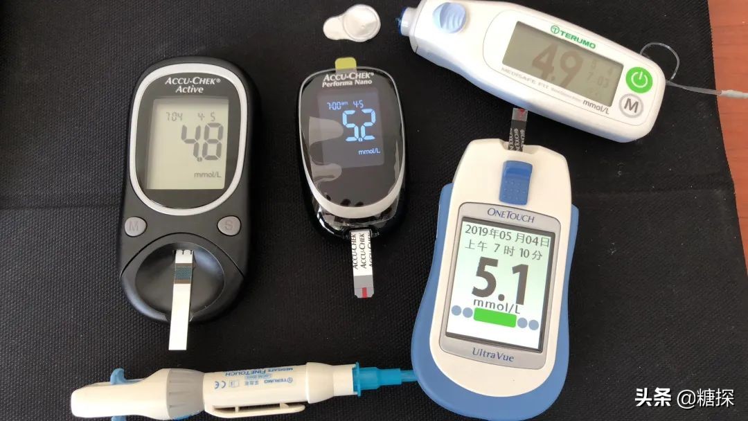 带13个血糖仪去验血糖,看哪个准,旁边大妈大爷惊呆了,结果如何