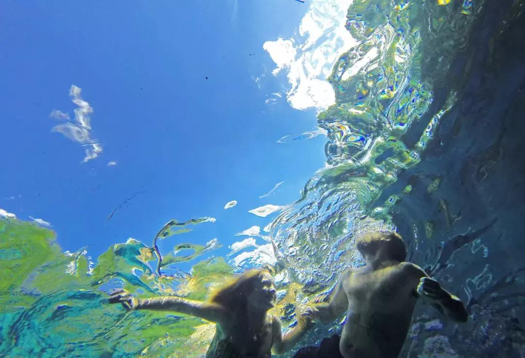 带皮划艇去高山湖泊旅行,皮划艇海岸旅行