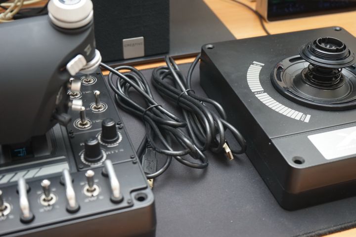 罗技x56飞行摇杆怎么用,罗技x56飞行摇杆