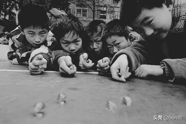 用一分钱买一份纯真，一幅画，一首歌，一个梦，回忆的路多漫长