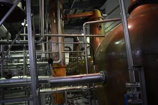 一间被严重忽略的台湾酒厂,今天就从它的木桶修复大师跟你聊起