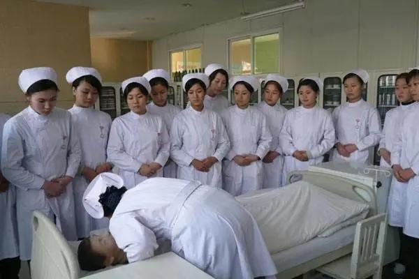 初中毕业学中医上哪个学校好啊,初中毕业可以上什么学校最有前途