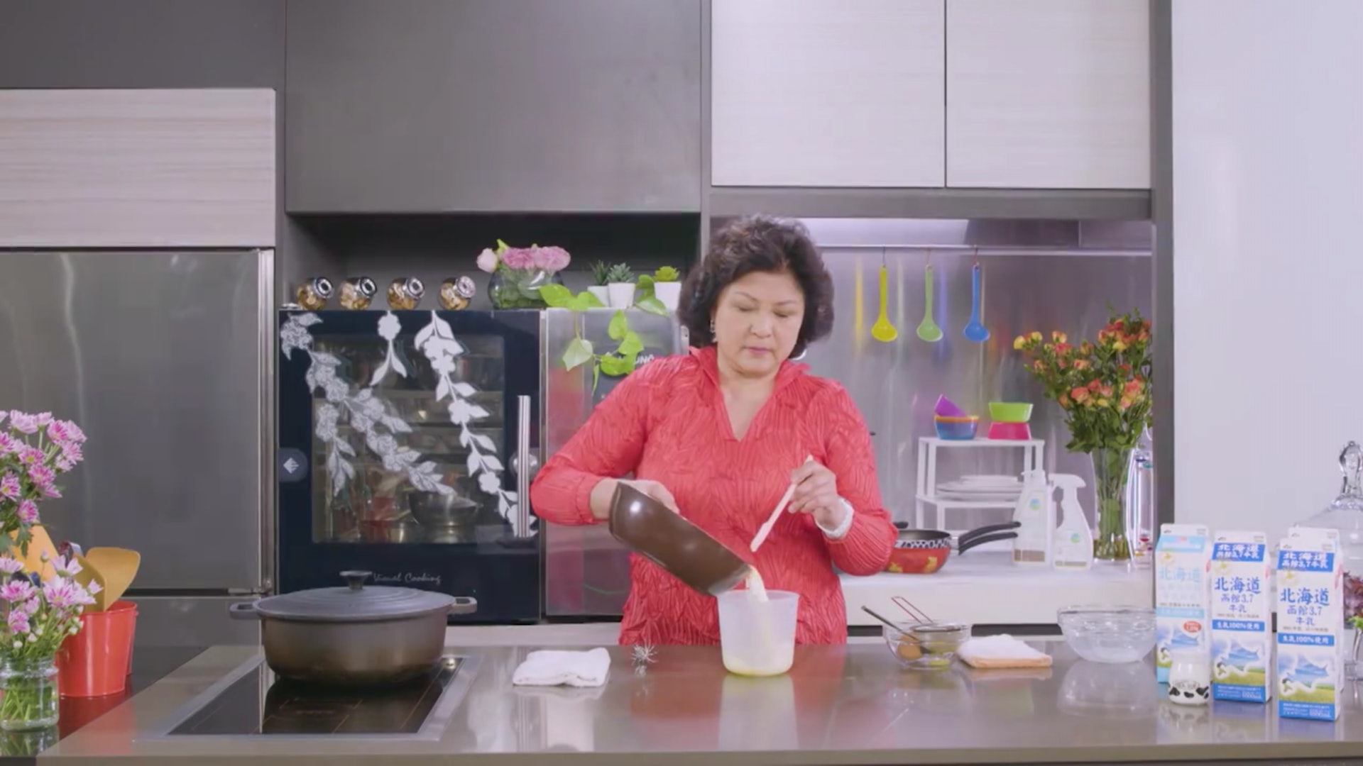 鲜奶炖蛋和双皮奶一样吗,鲜奶加热炖什么