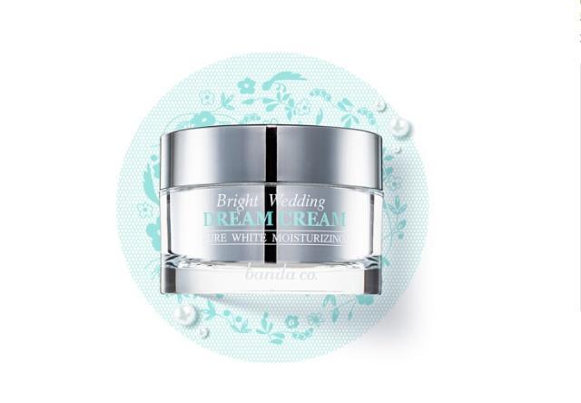 超级好用的一款素颜霜滋润透亮,高效保湿素颜霜