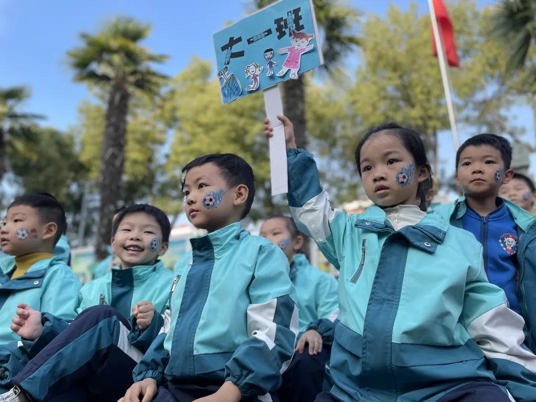 南京市浦口区凤凰幼儿园:快意奔跑“足”够精彩,点燃幼儿足球梦