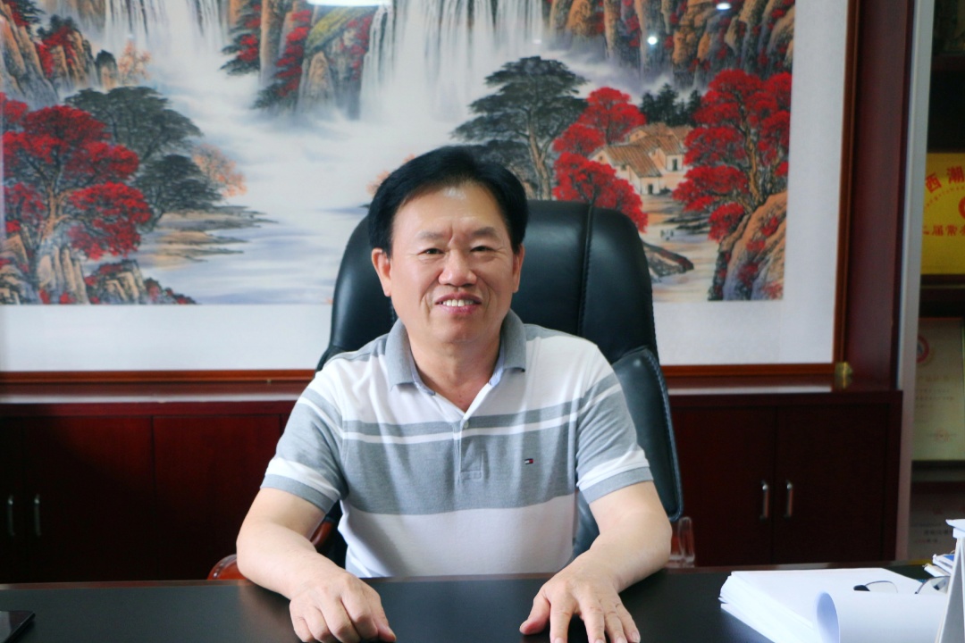 九江热土心中爱，古稀之年尚年轻