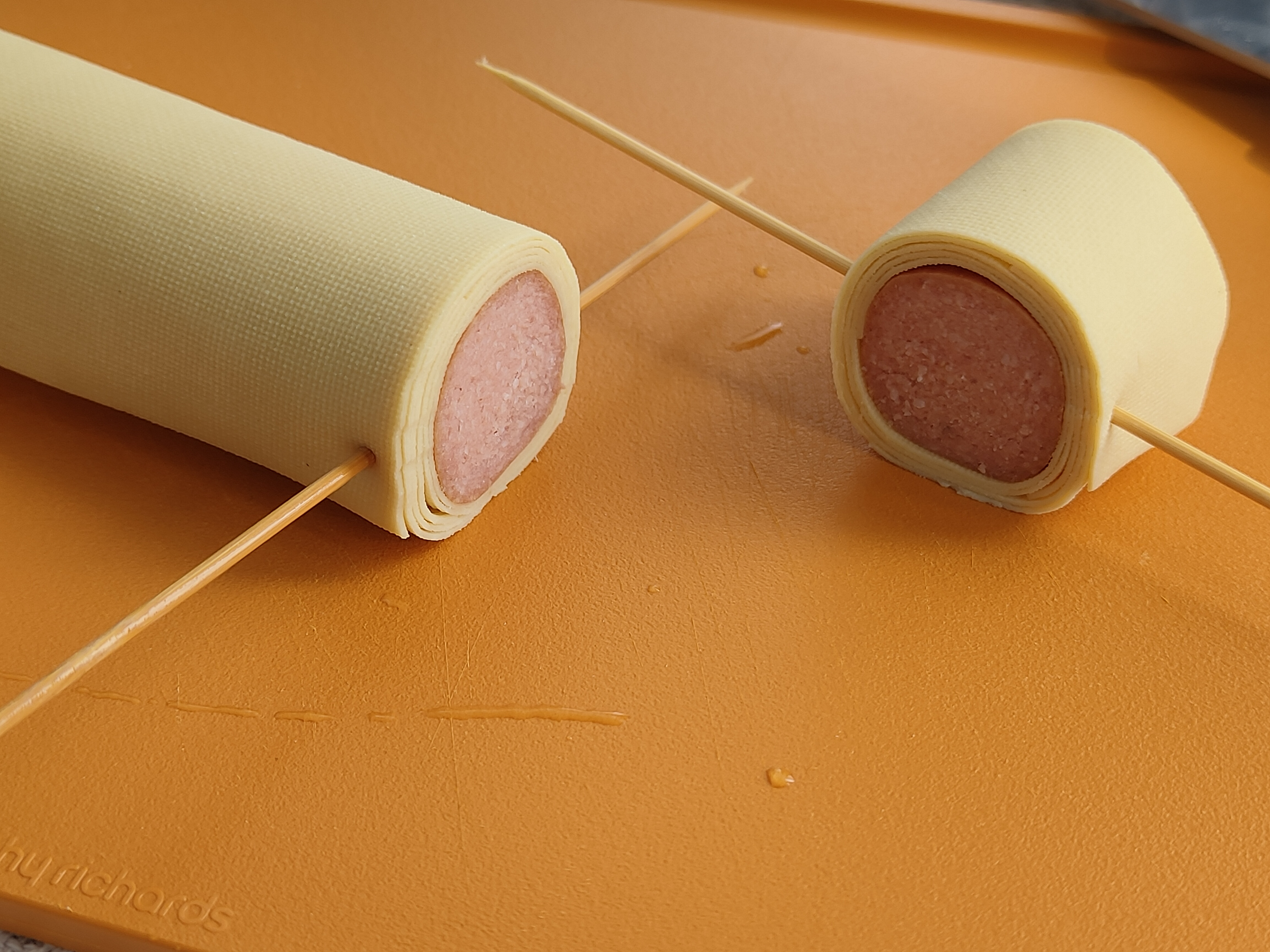 豆皮香肠卷私藏美食大分享,香肠豆卷的做法大全