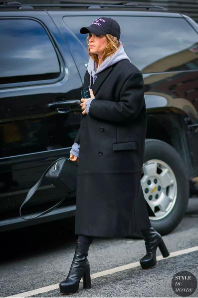 不知道穿什么就选黑大衣！这经典5组可优雅可帅气，显瘦超百搭