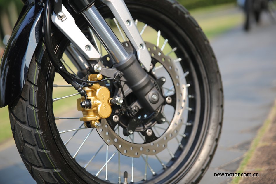 鸷道190ss发动机是进口原装的吗,五羊本田鸷道190ss落地价多少钱