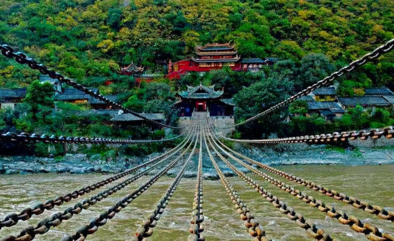 悬索桥受力是什么原理,悬索桥晃动问题如何解决