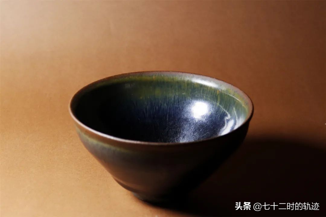 瓷器拍卖会现场视频,拍卖史上最高成交价瓷器