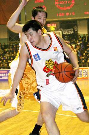 cba黄金一代分别是什么时候退役,cba十年黄金一代介绍