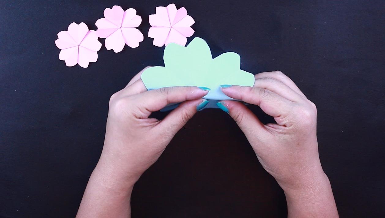 樱花折纸教程一张纸就可以折成,一张纸简单樱花折纸