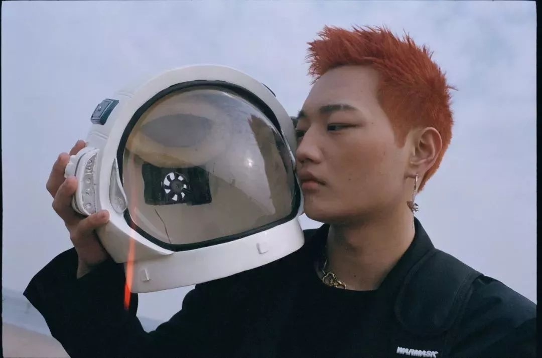 没有什么能比登陆草莓星球，更能唤醒春困的灵魂了