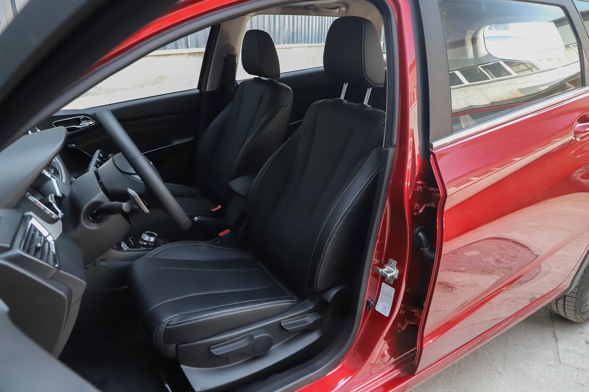 有哪些经济实惠的旅行车推荐,最便宜的旅行车七座