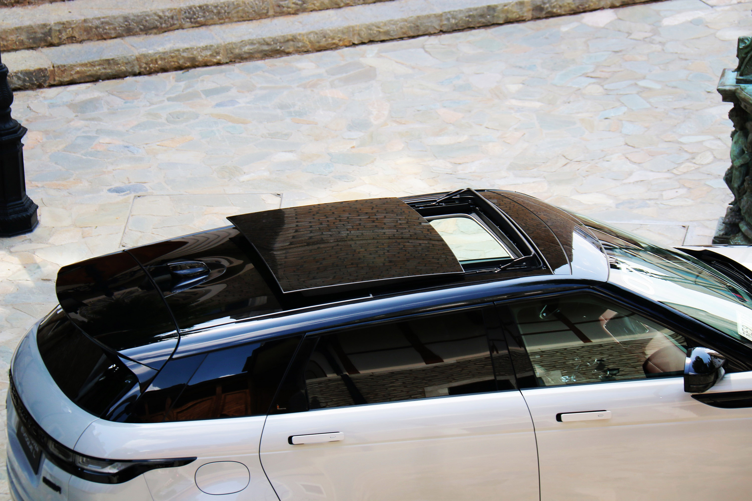 路虎揽胜极光l怎么样值得购买吗,2022路虎揽胜极光l值得买么