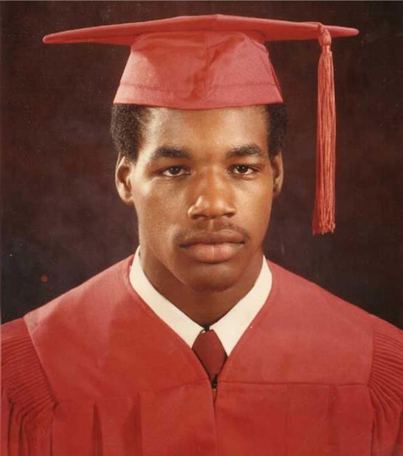 科米尔带陈康练肩,陈康古典健美奥赛