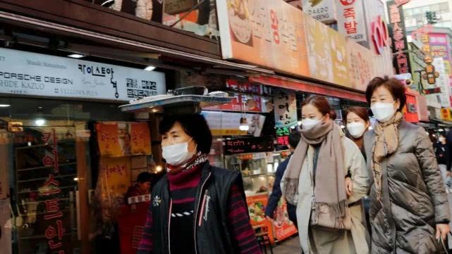 确诊人数暴增1万,韩国新冠确诊人数最新消息