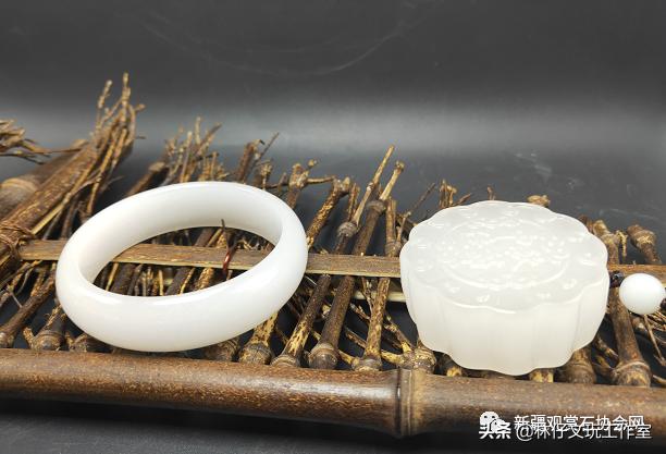 最好的新疆金丝玉,纯正金丝玉