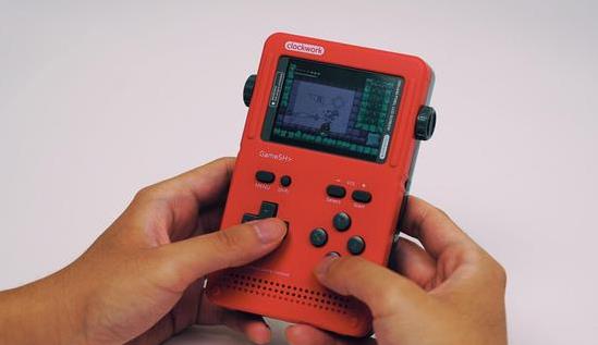 目前口碑最好的复古开源掌机,经典游戏复古掌机推荐