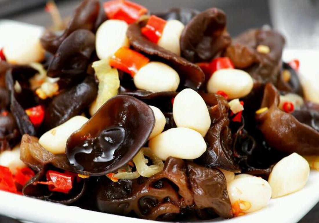 黑木耳菌种及栽培技术视频,黑木耳的种植技术和吃法