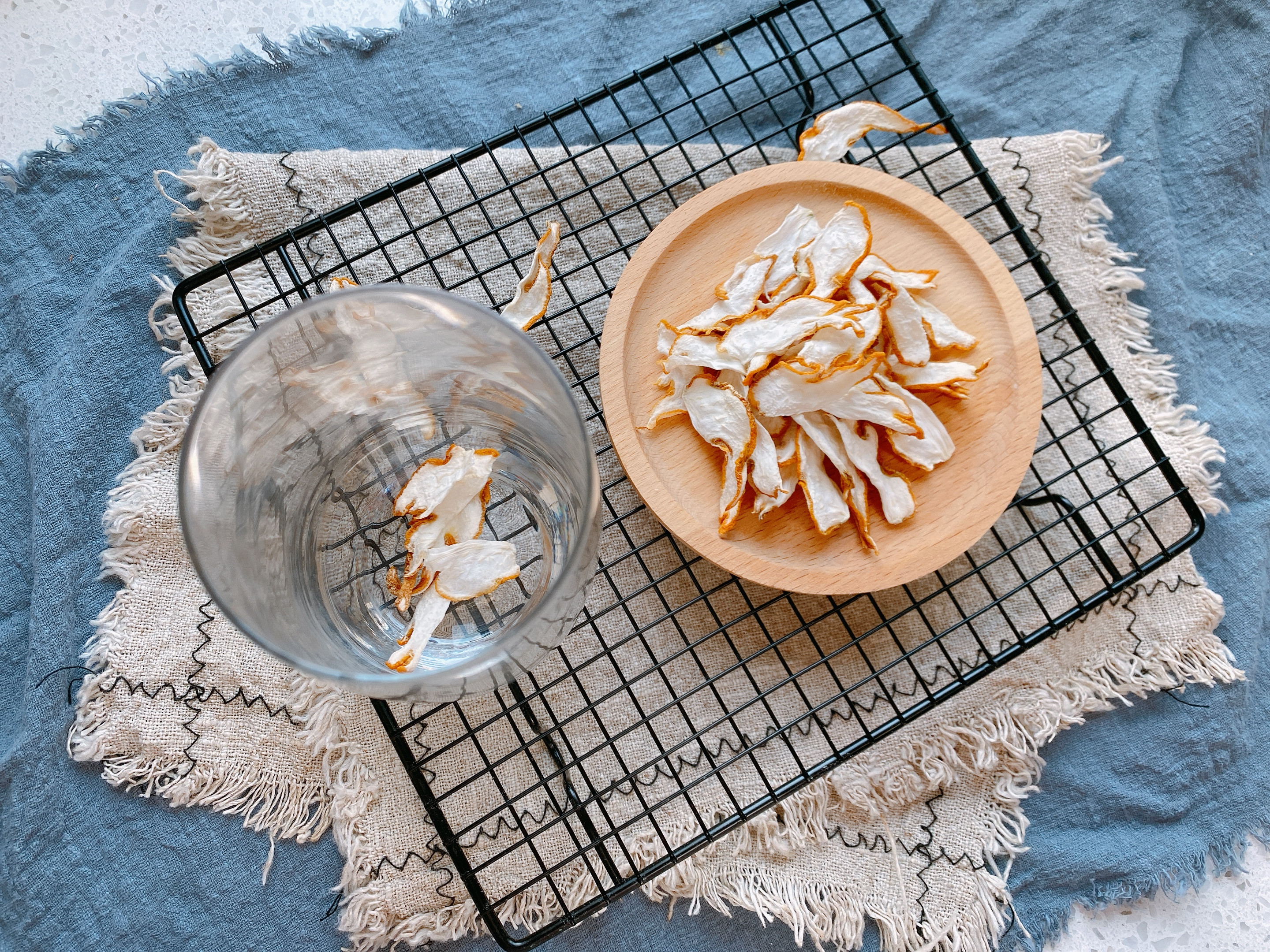 过年了,准备点金佛手,喜庆而且用处多,能泡茶做果干还能泡酒