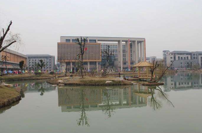 无锡高等师范学校拍戏,无锡高等师范学校网