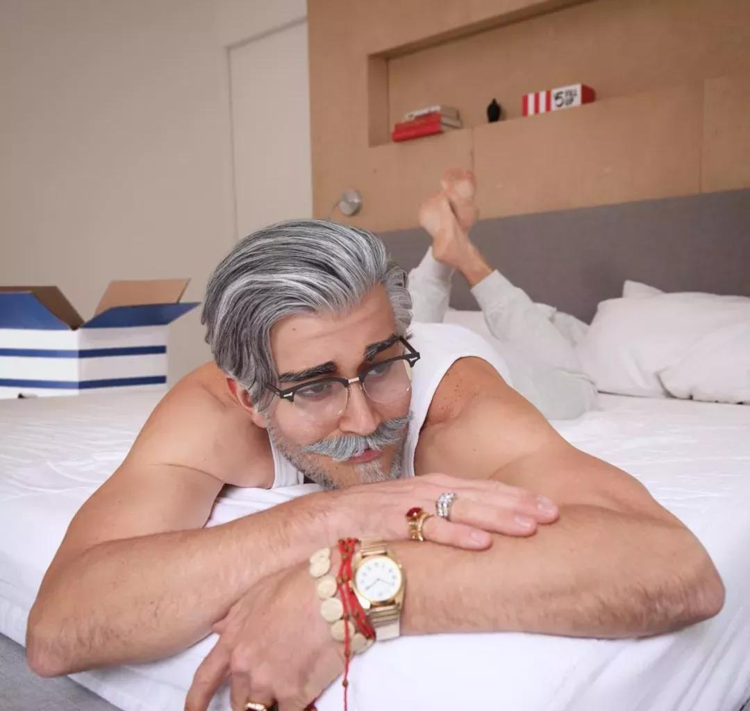 KFC的社交账号太邪典了