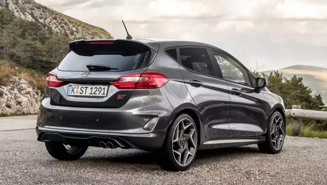 推荐一款手动挡操控好车,手动挡车推荐前十名车型好看的