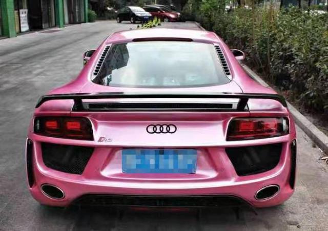 新款奥迪r8路人反应,路人见奥迪r8