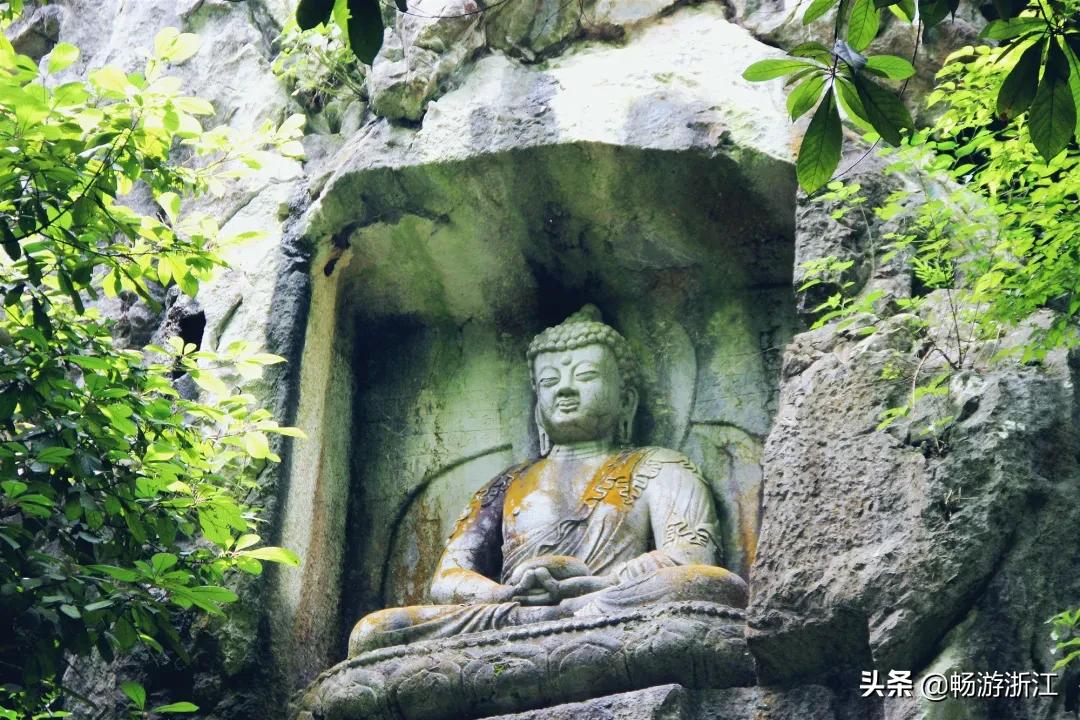 杭州西湖的景色特点和相关传说,西湖的历史故事与神话传说