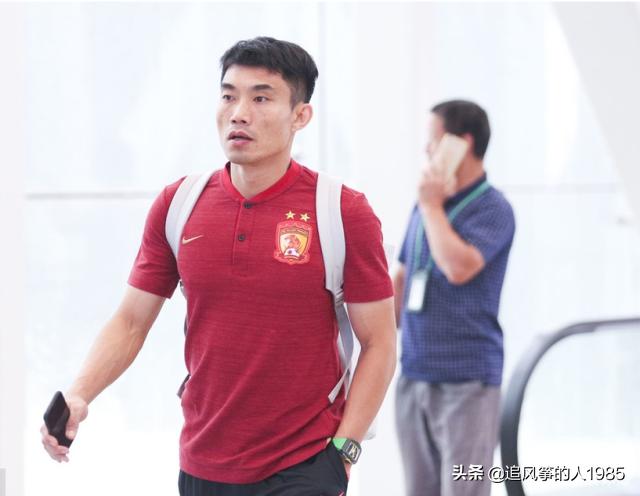 国足炫豪车,国足踢球令人气愤时刻