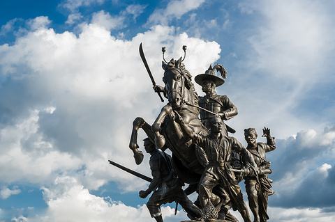 世系图说历史:泰国800年王朝更迭史,华人郑信备受泰国敬仰