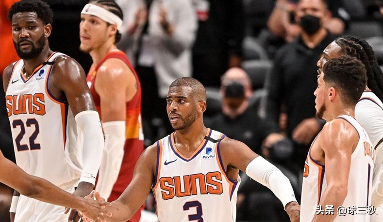 保罗祝贺字母哥,保罗两次推字母哥