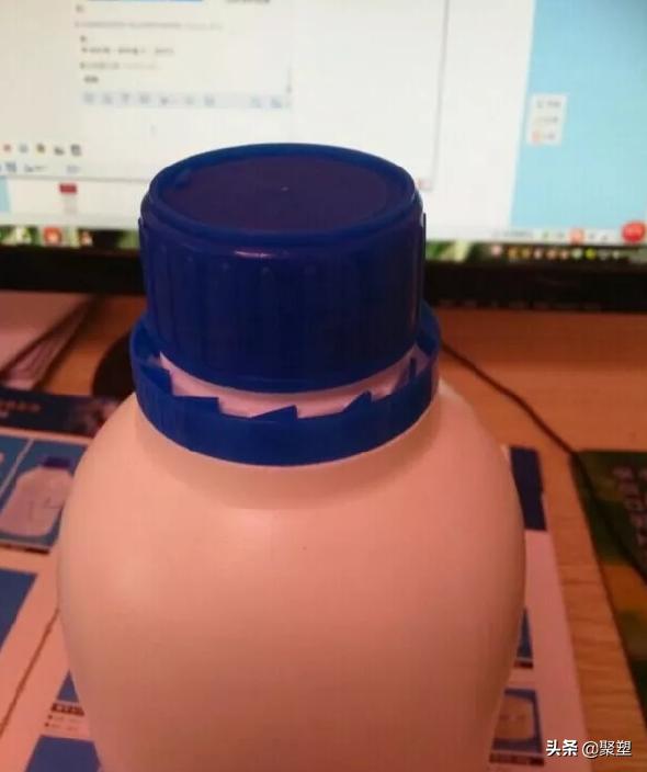 塑料瓶设计包含什么科学原理,塑料瓶如何让瓶口变小