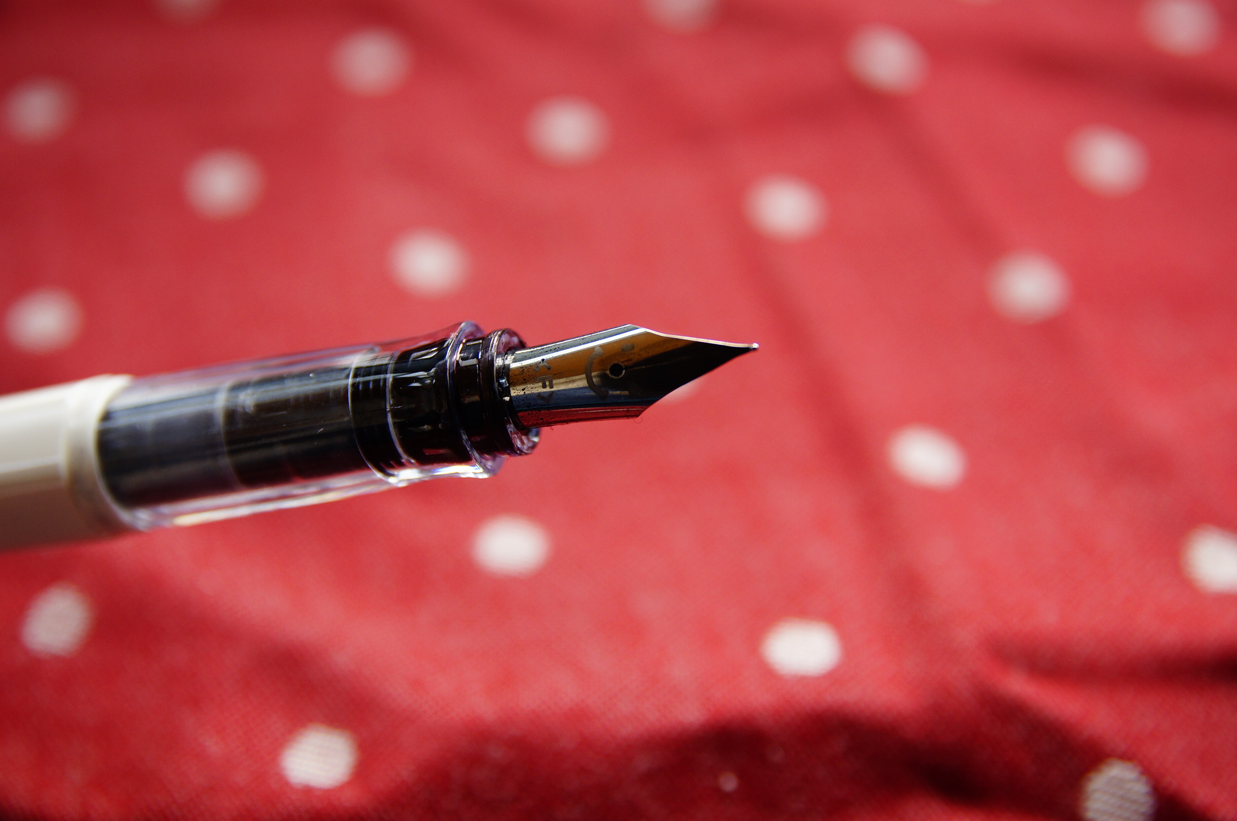 200元钢笔测评最值得入手的钢笔,评测20款入门级钢笔