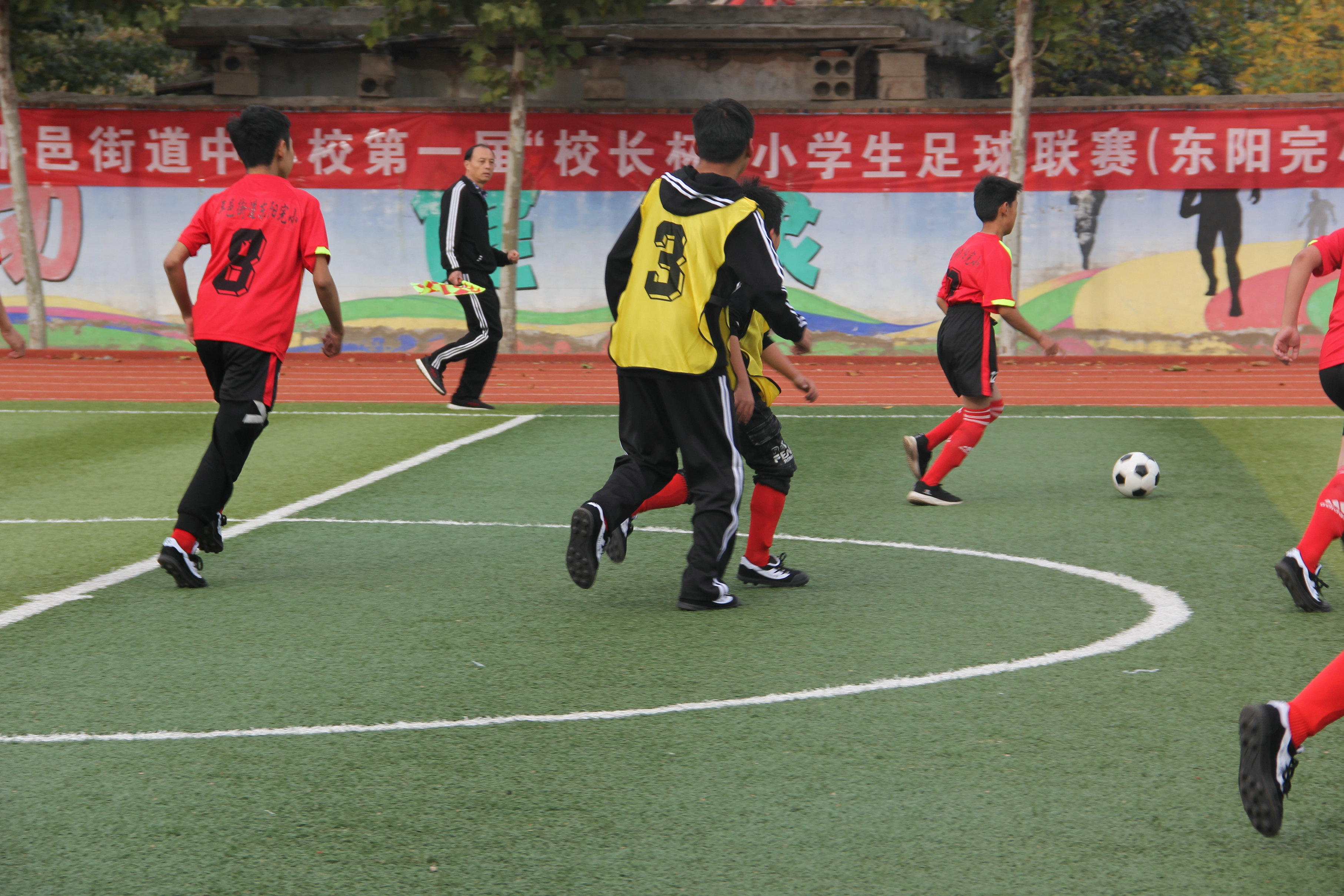 驰骋绿茵场足球争霸,驰骋绿茵场少年梦飞扬