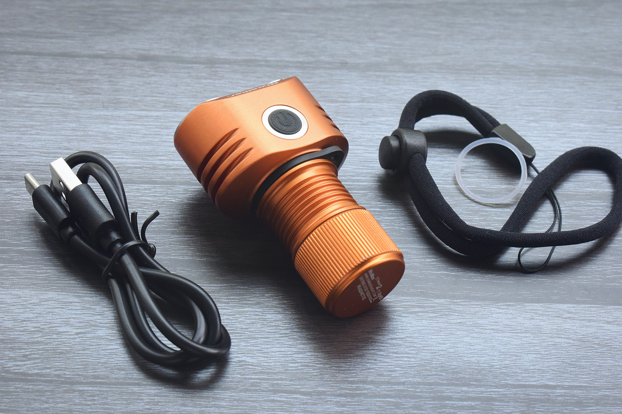 耐沃克etminiv2双灯,耐沃克etminiv2评测