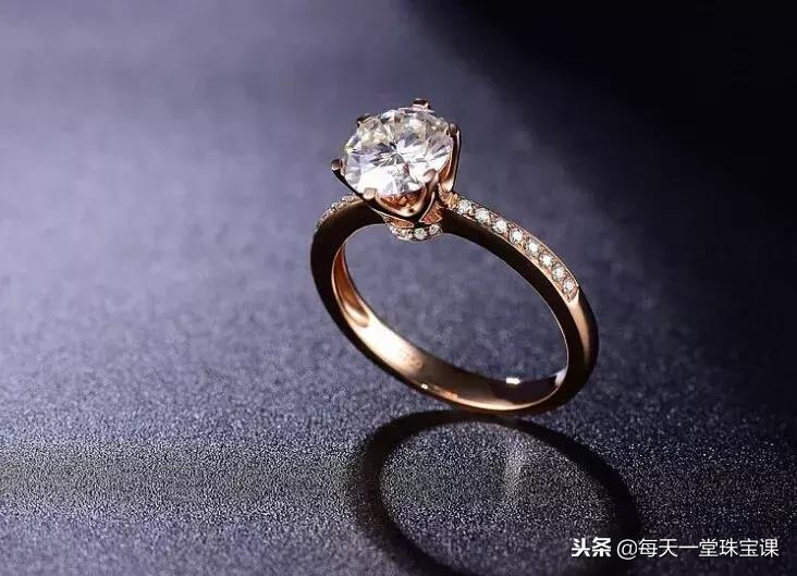 现在买到的钻石都是人造钻石吗,为什么人造钻石比天然钻石品质好